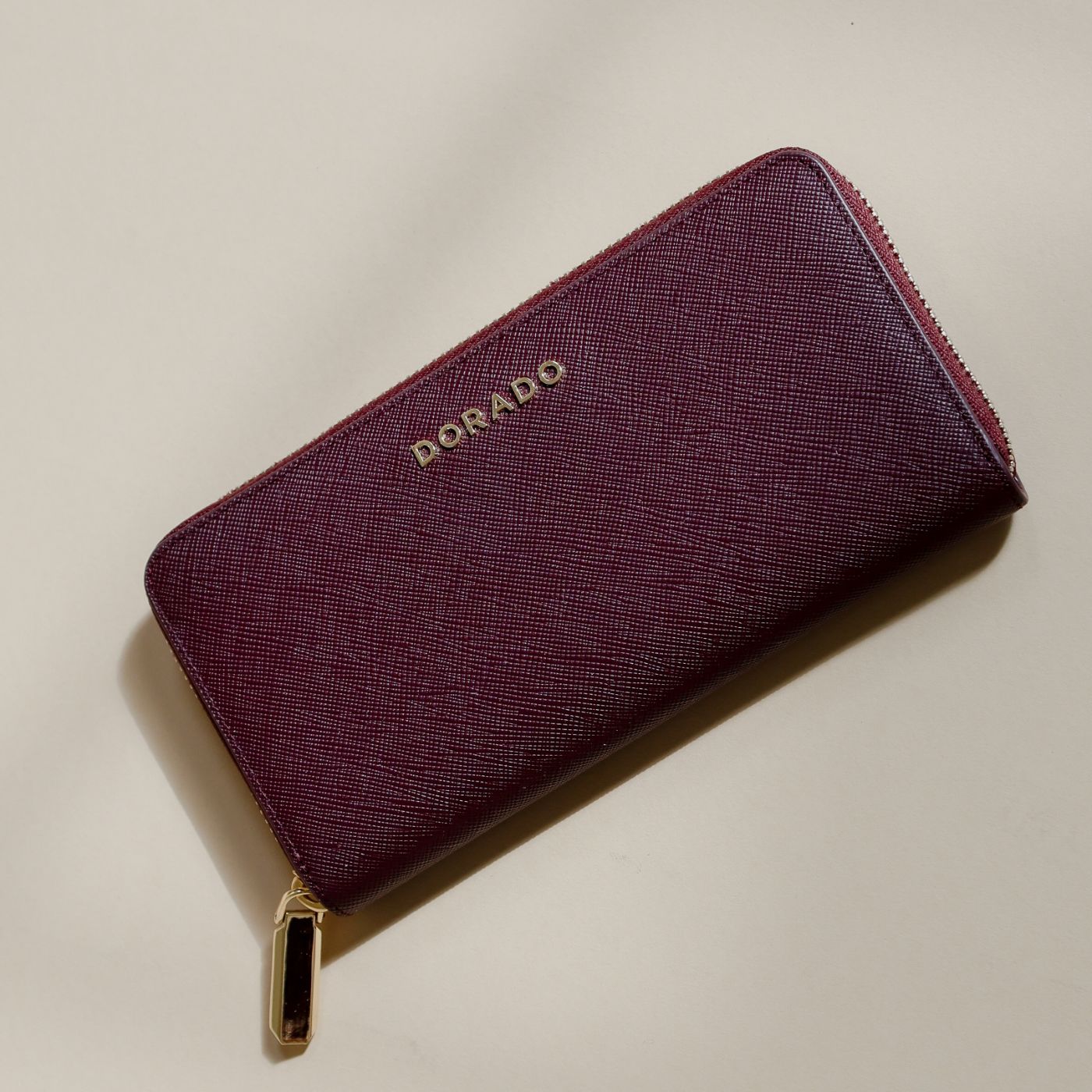 Pratica Saffiano Wallet | Handbags by DORADO
