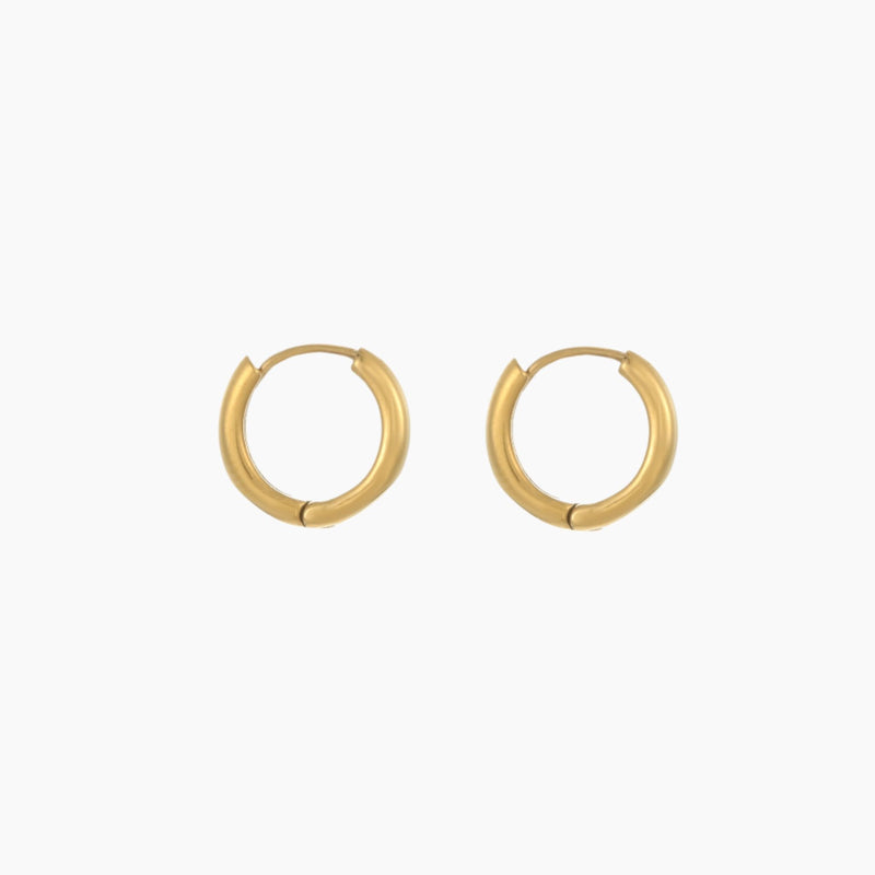 Minimal Huggie Earrings | Earrings by DORADO