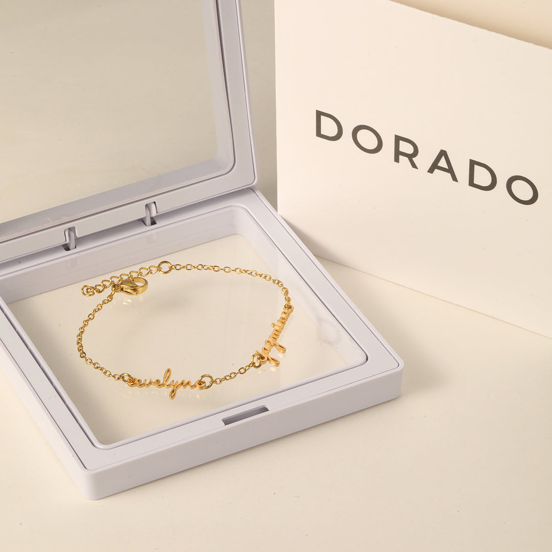 Script Multi Name Bracelet | DORADO