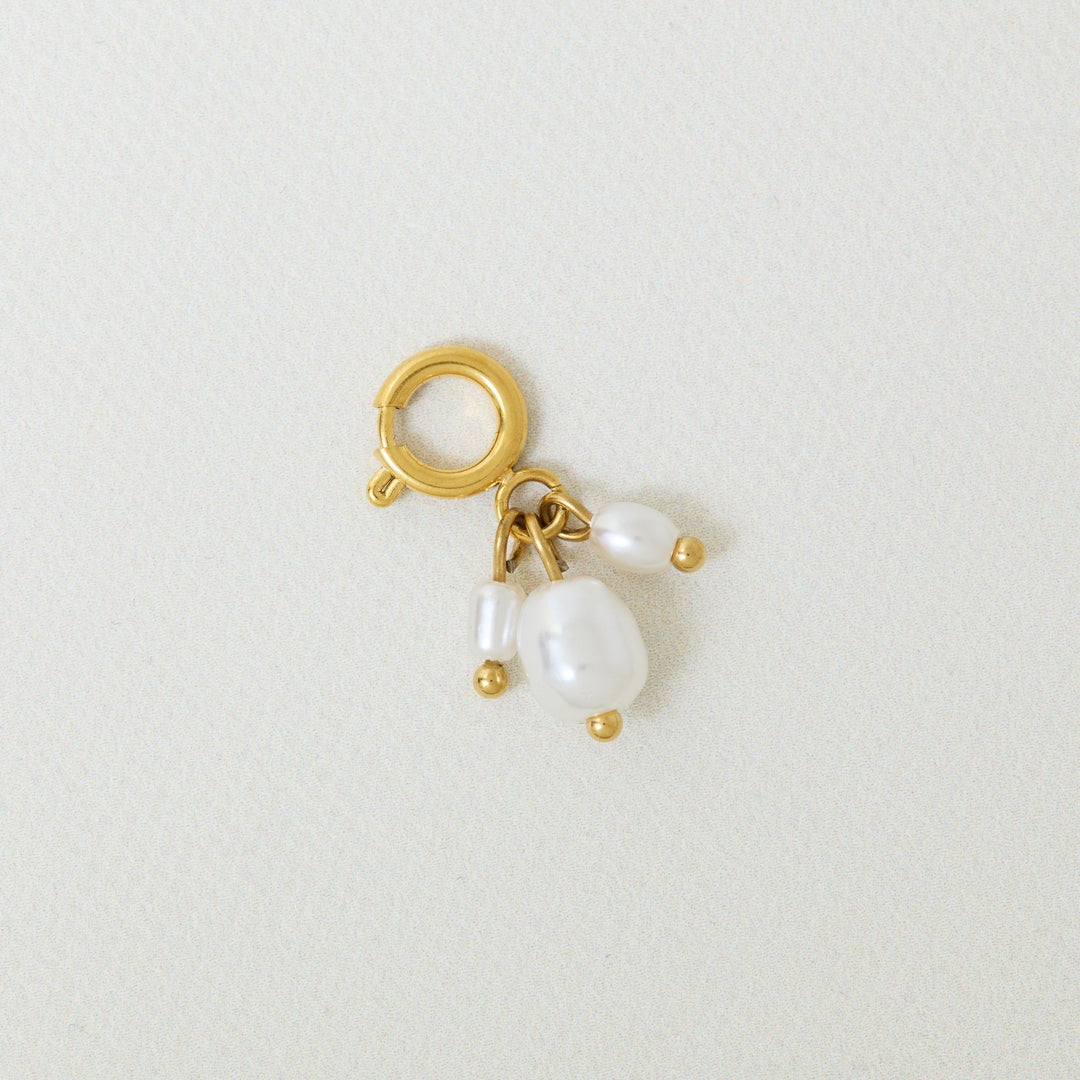 Pearl Cluster Charm