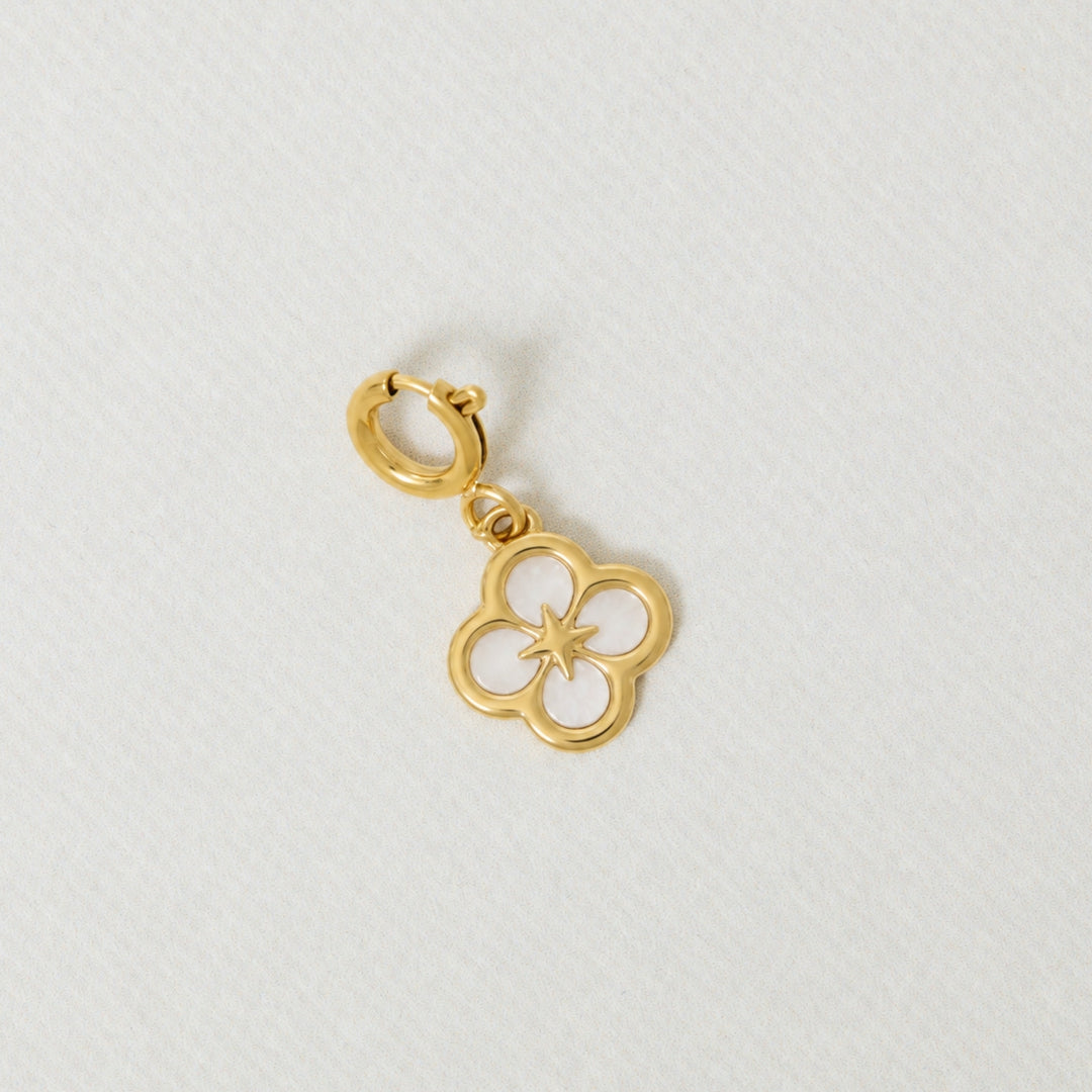 Ventura Clover Charm