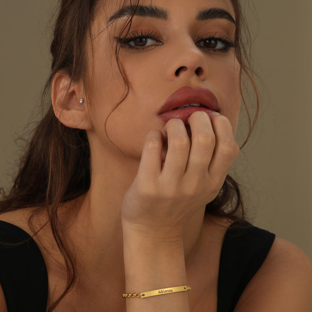 Engraved Bar Bracelet | Bracelet by DORADO