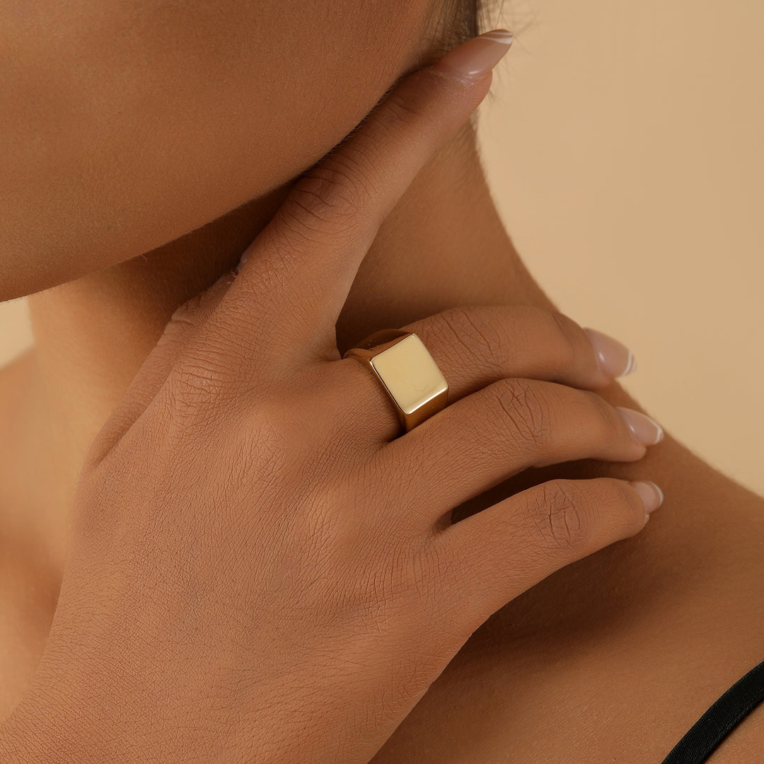 Minimal Signet Ring | Rings by DORADO