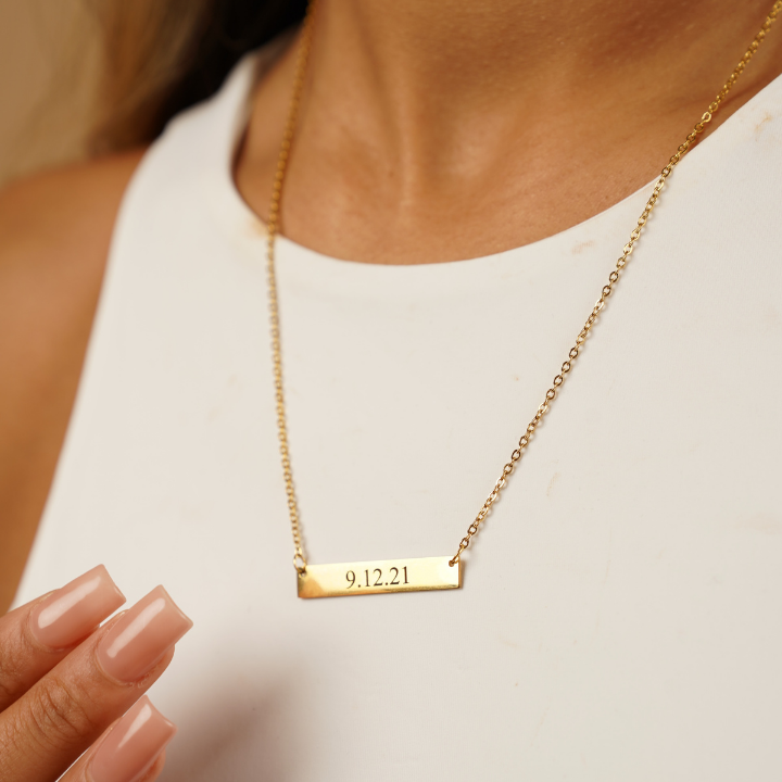 Engraved Bar Necklace | Dorado Fashion